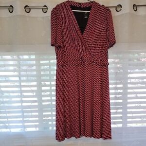 JH Women's V-Neck Red and Black Patterned Dress, Size: 16 W, NWT